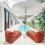 Renovated 2Bd Oasis With Pool - Casaera In Seminyak Main Hub