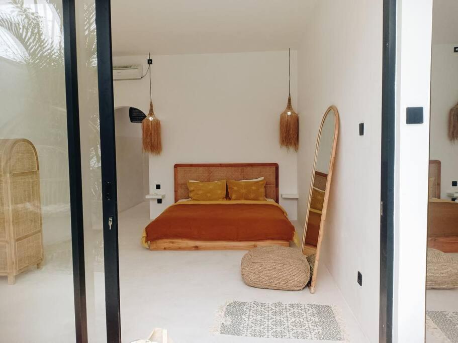 Renovated 2bd Oasis With Pool - Casaera In Main Hub *