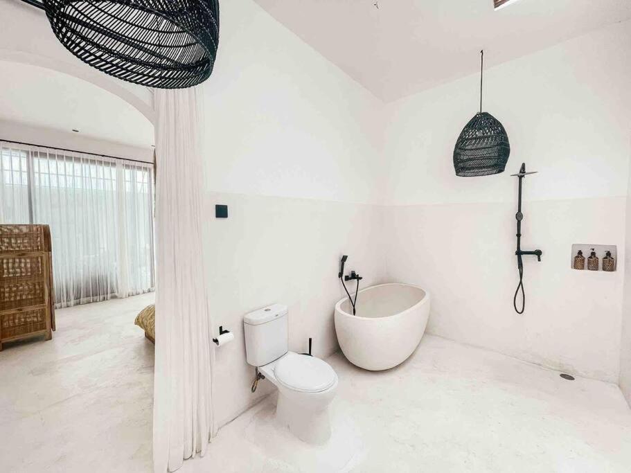 Renovated 2bd Oasis With Pool - Casaera In Main Hub Villa Seminyak (Bali)